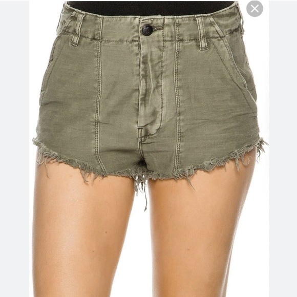 FREE PEOPLE HIGH RISE GREEN MILITARY SYLE CUT OFF SHORTS 8 - Picture 1 of 16